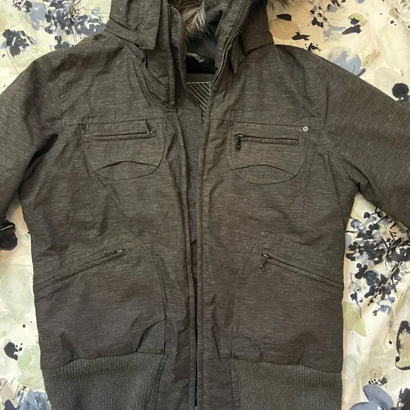 TNA Winter Jacket - Picture 4 of 5